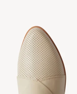 Alison Flat