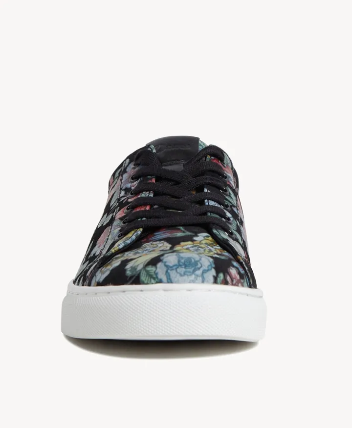 Angelic Sneaker
