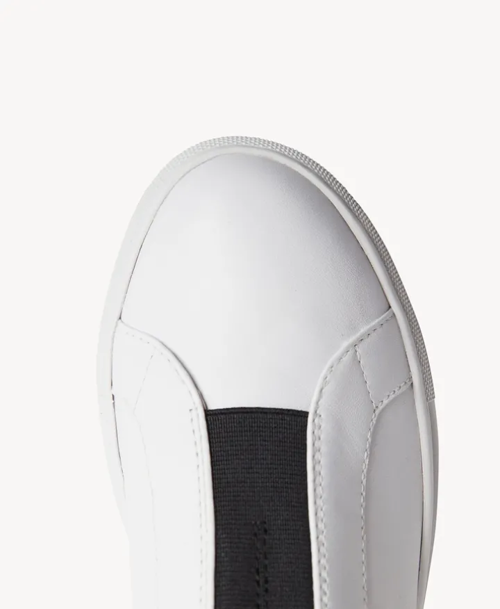 Ashley Sneaker