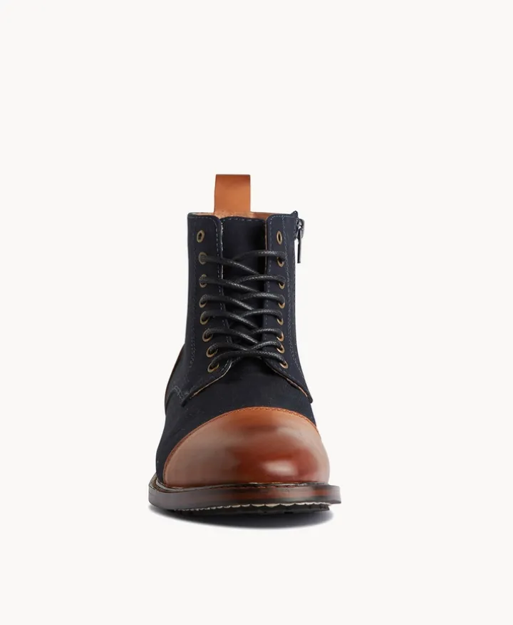 Barnes Men's Lace Up Boot