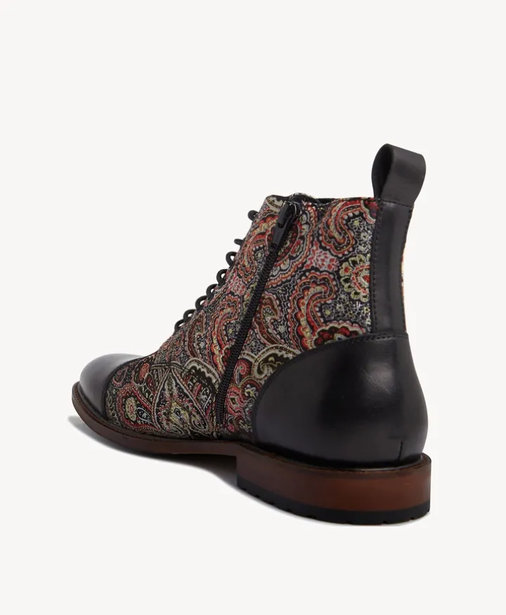 Barnes Men's Lace Up Boot
