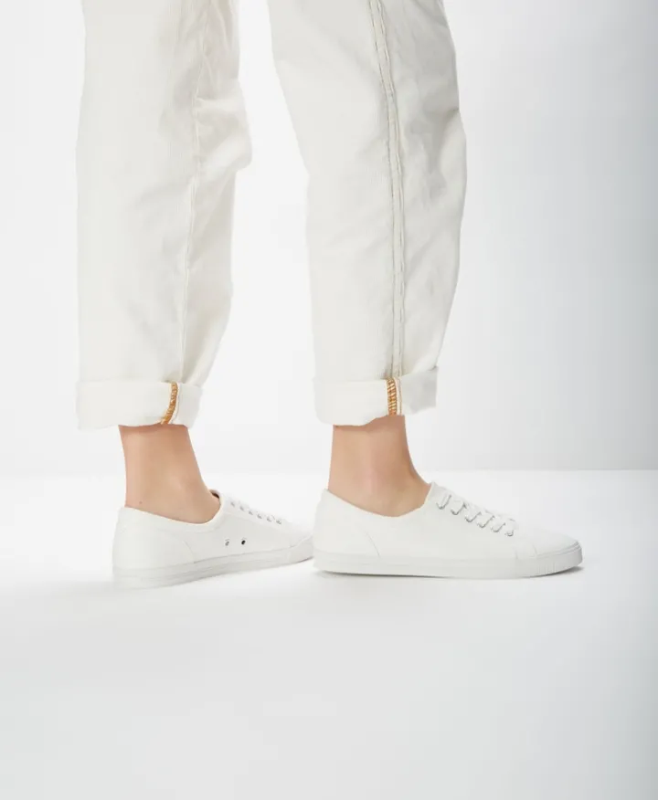 Carlton Canvas Sneaker