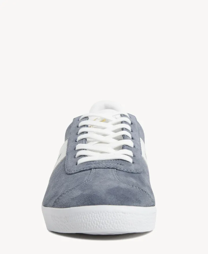 Convergence Sneaker