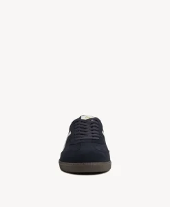 Crossroads Sneaker