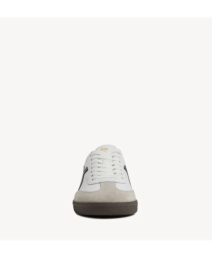 Crossroads Sneaker