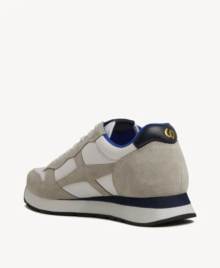 Crossroads Sneaker