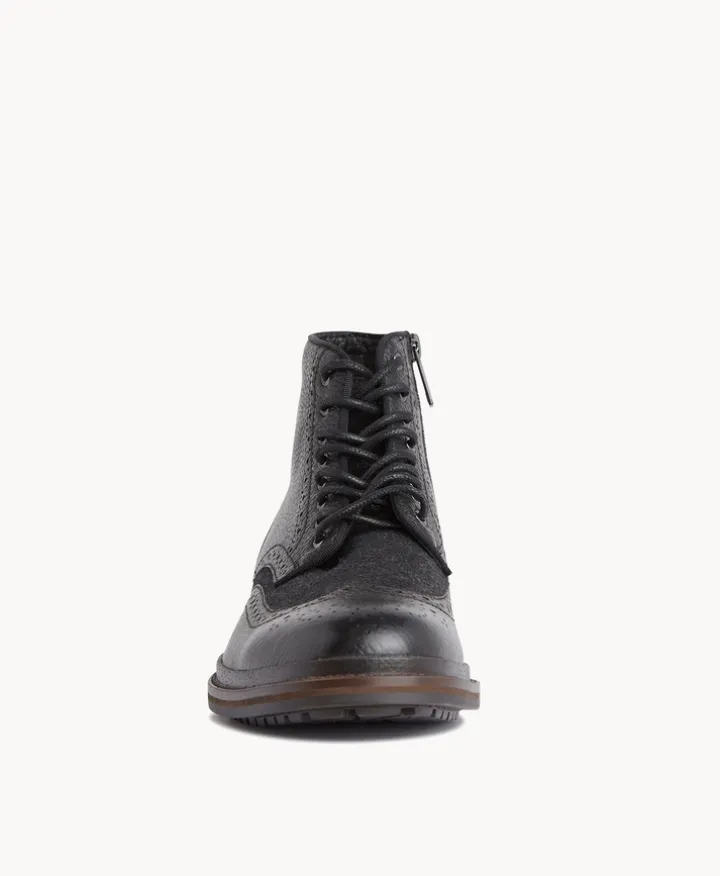 Dasher Boot