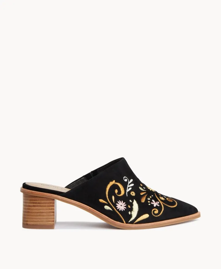 Deana Mule