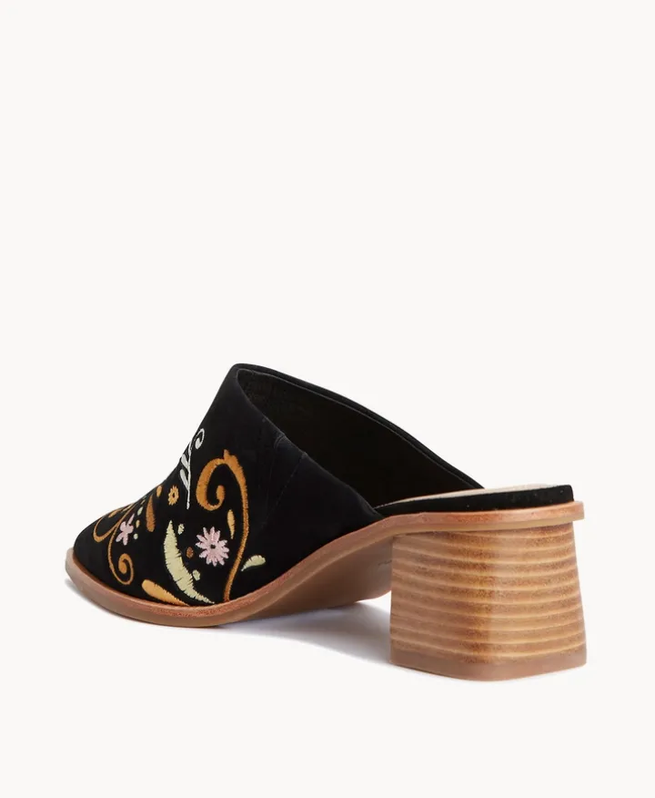 Deana Mule