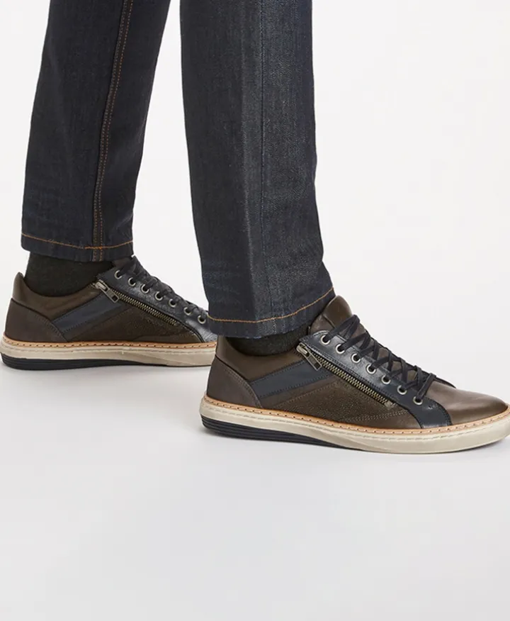 Delano Leather Sneaker