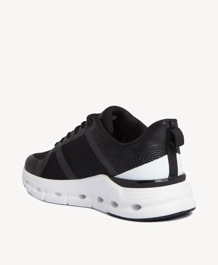 Dodge Sneaker