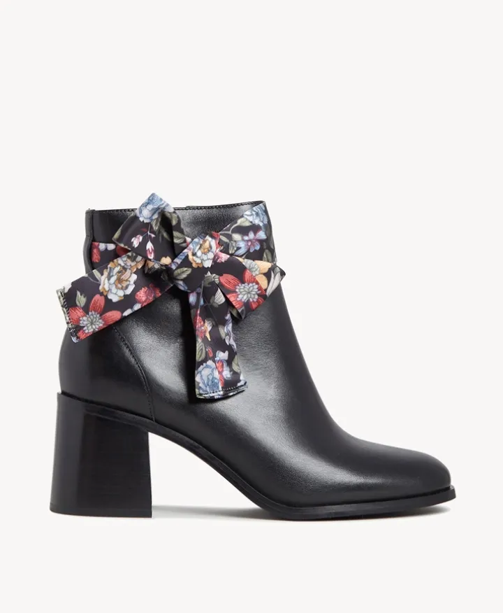 Falco Ankle Boot
