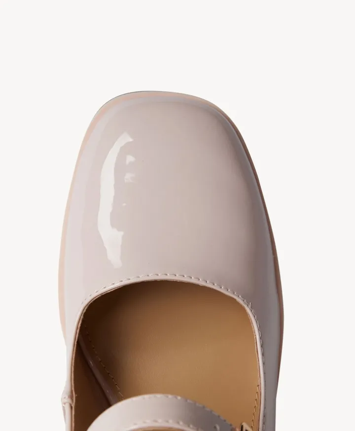 Felicity Heel
