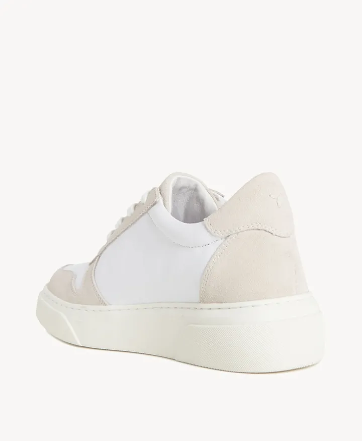 Fenella Sneaker