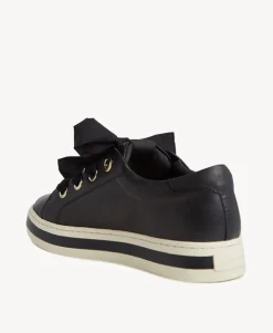 Ginger Sneaker