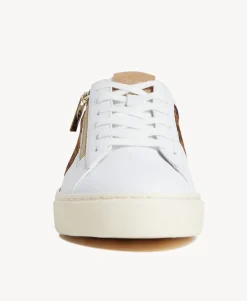 Isla Sneaker