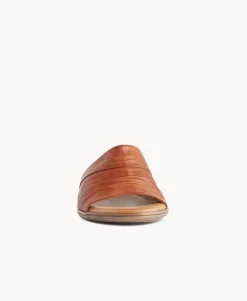 Iyla slide