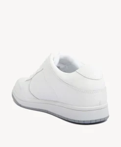 Izzy Sneaker