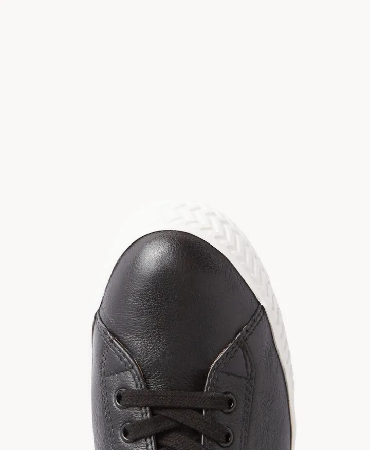 Kaden Sneaker