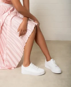 Kaden Sneaker