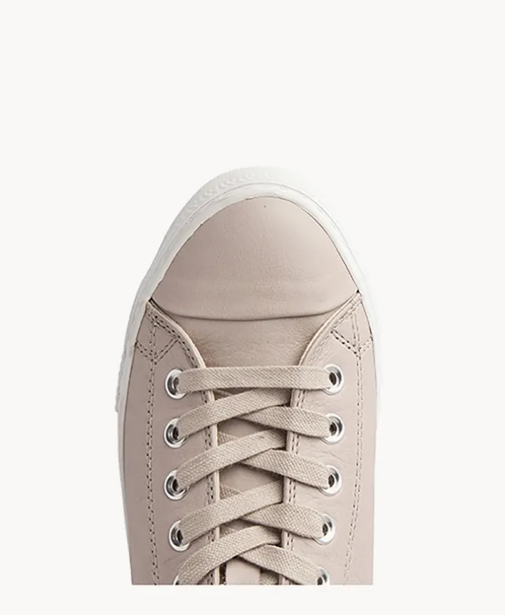 Kola Leather Sneaker