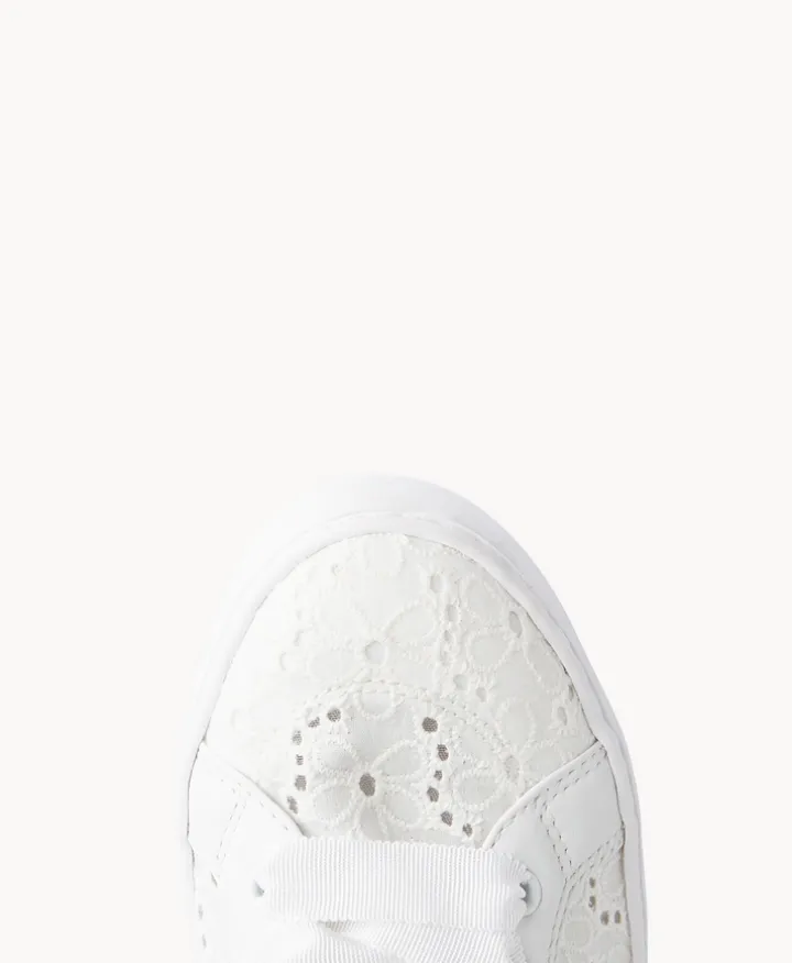 Krisp Sneaker