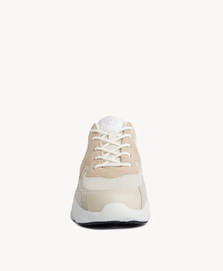 Lane Sneaker