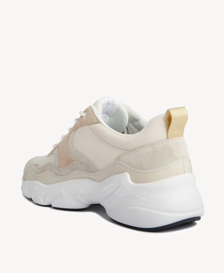 Lane Sneaker