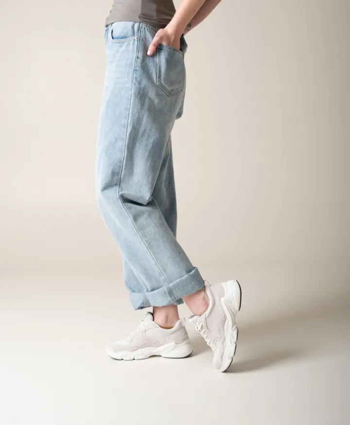 Lane Sneaker