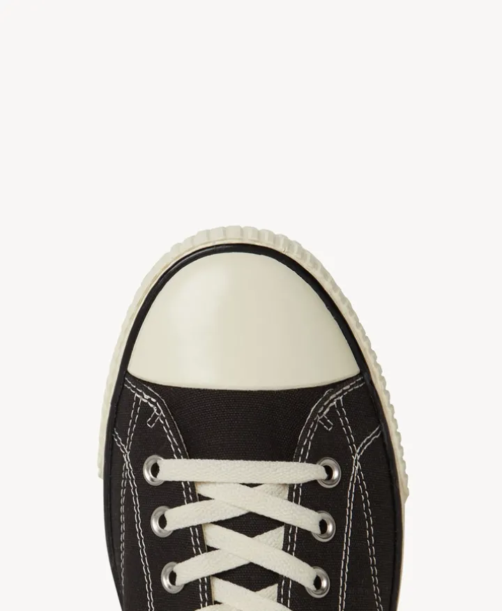 Low Sneaker