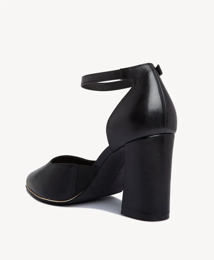 Manaia Wide Heel