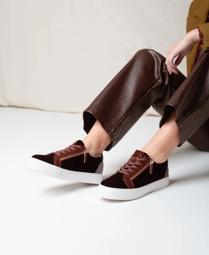 Pop Sneaker