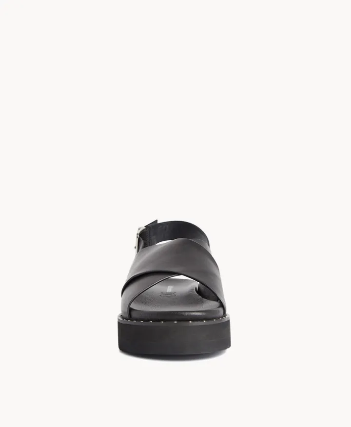 Priya sandal