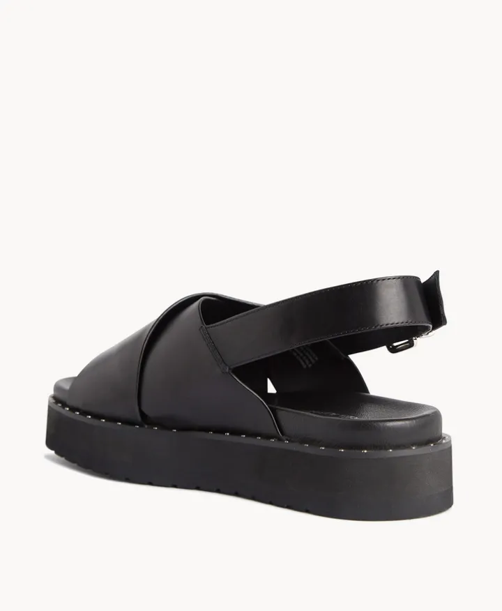 Priya sandal