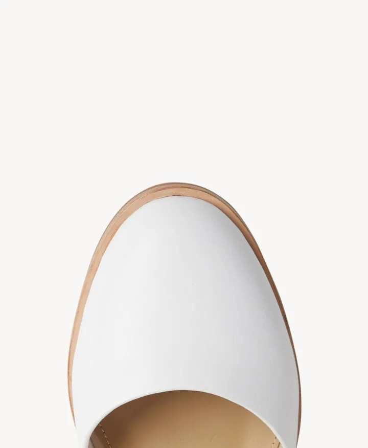 Tess Wide Flat