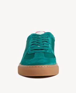 Tracker Sneaker