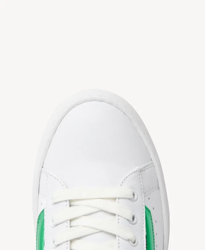 Voyage Sneaker