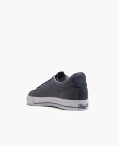 Wayne Canvas Sneaker